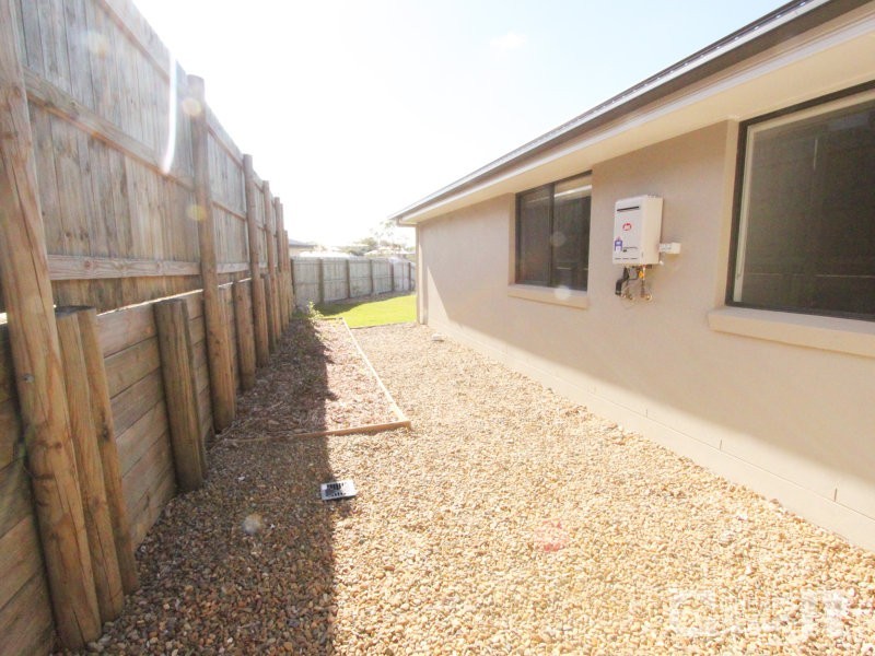 4 Deveney Dr., Kirkwood QLD 4680