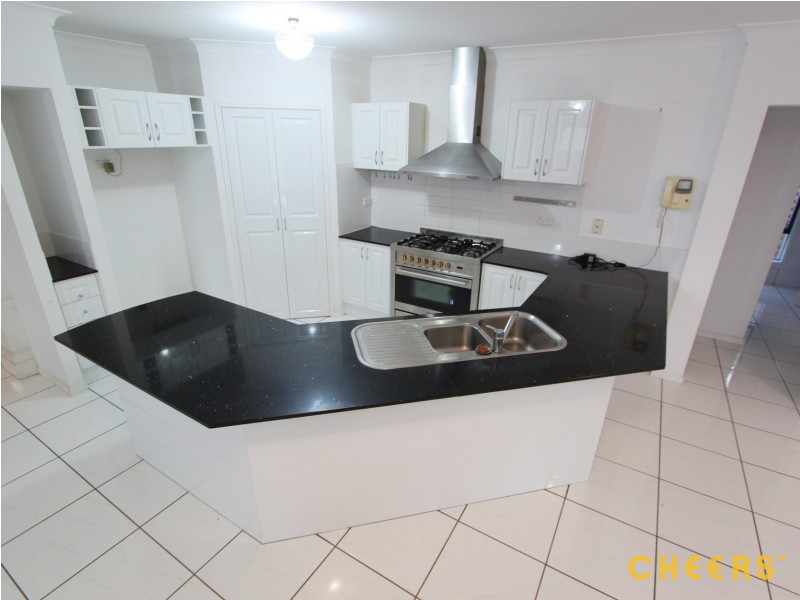 15 May Street, Parkinson QLD 4115