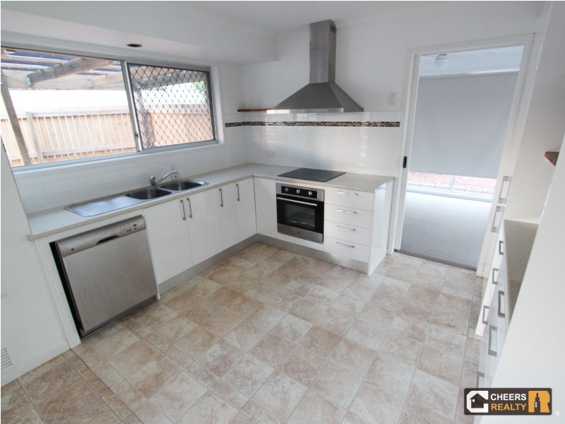 6 Coleman Cres, Springwood QLD 4127