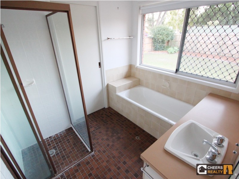 6 Coleman Cres, Springwood QLD 4127