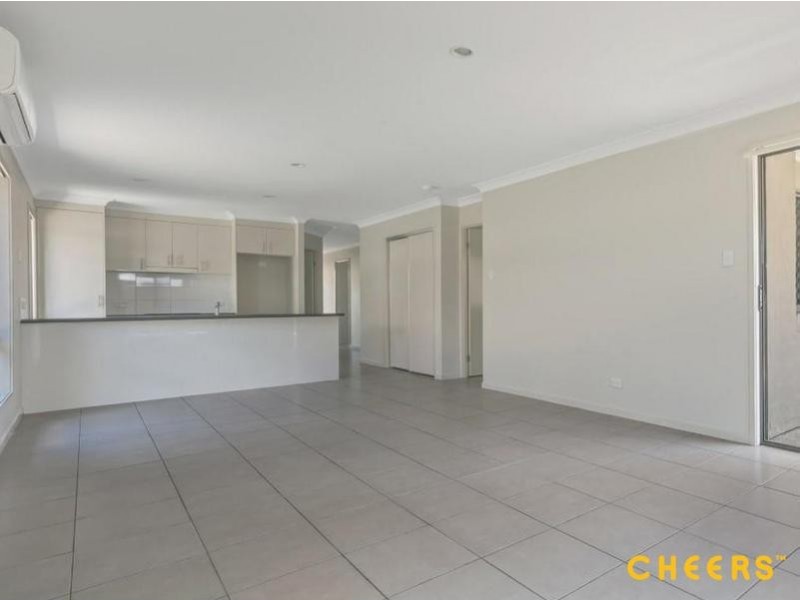 67 Argule Street, Hillcrest QLD 4118