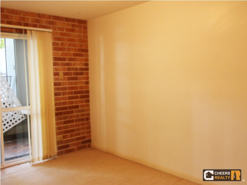 1/56 Woodstock Road, Toowong QLD 4066