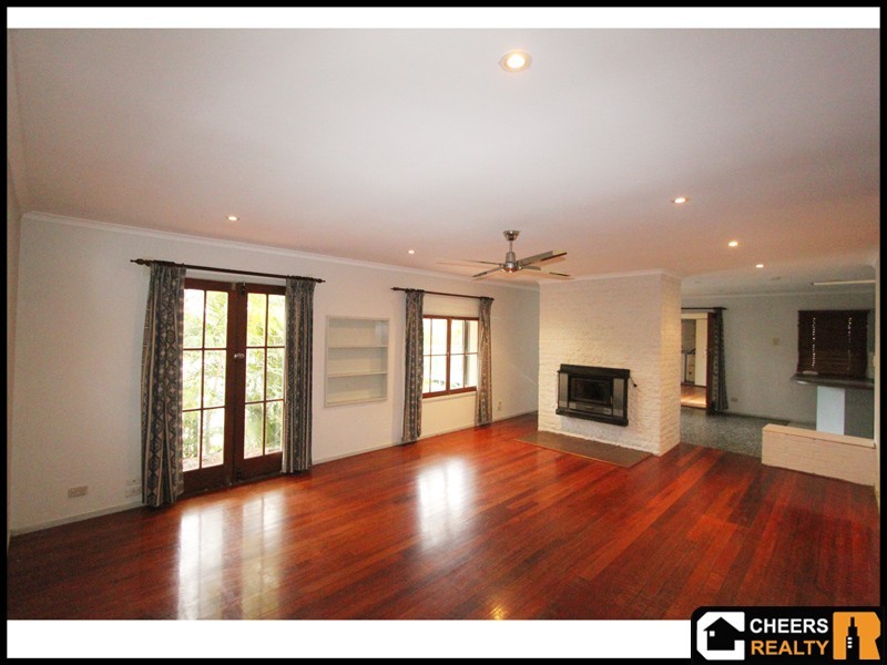 60 Cedarleigh Road, Kenmore QLD 4069