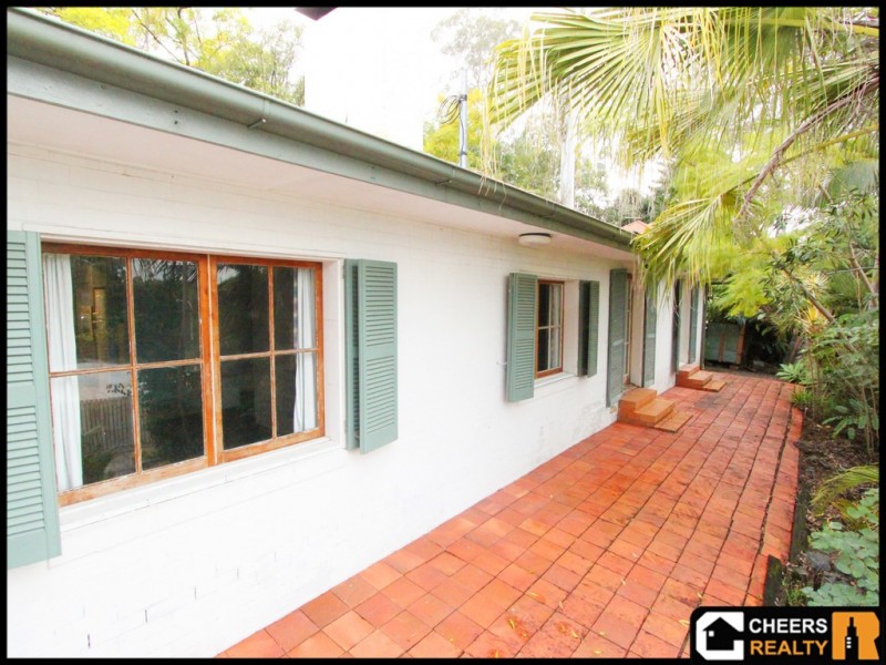 60 Cedarleigh Road, Kenmore QLD 4069