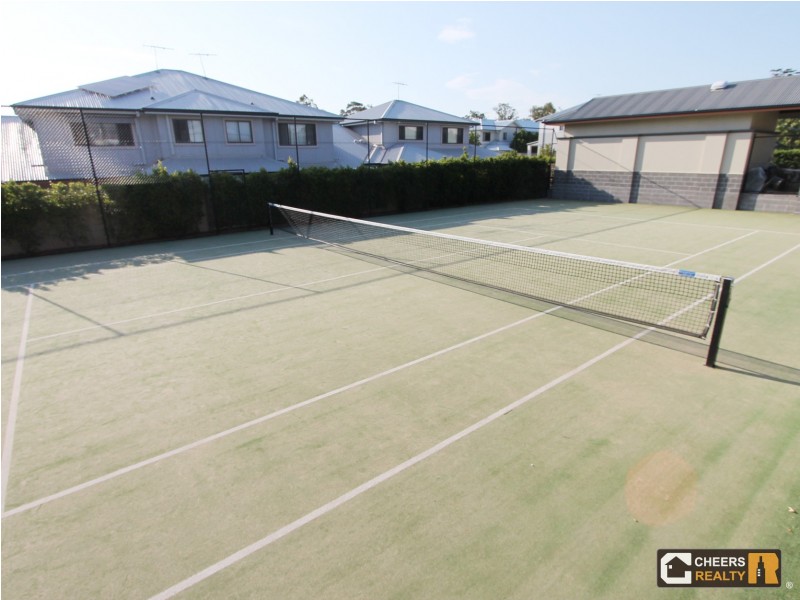 37 Greenway Circuit, Mount Ommaney QLD 4074