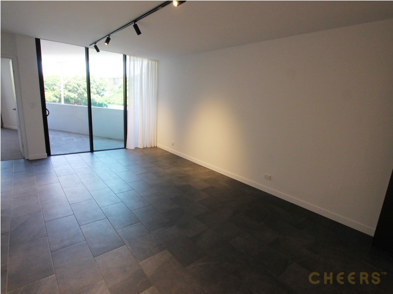 9 Lapraik Street, Albion QLD 4010