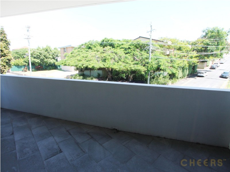 9 Lapraik Street, Albion QLD 4010