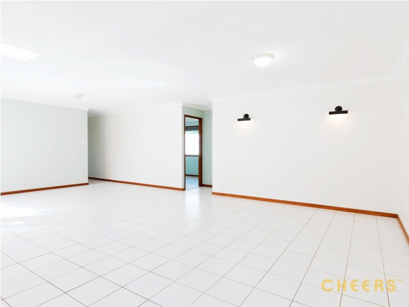 2 Aspen Crescent, Parkinson QLD 4115