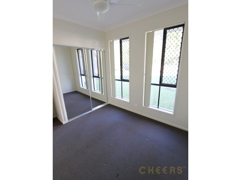 33 Cricket Street, Coopers Plains QLD 4108