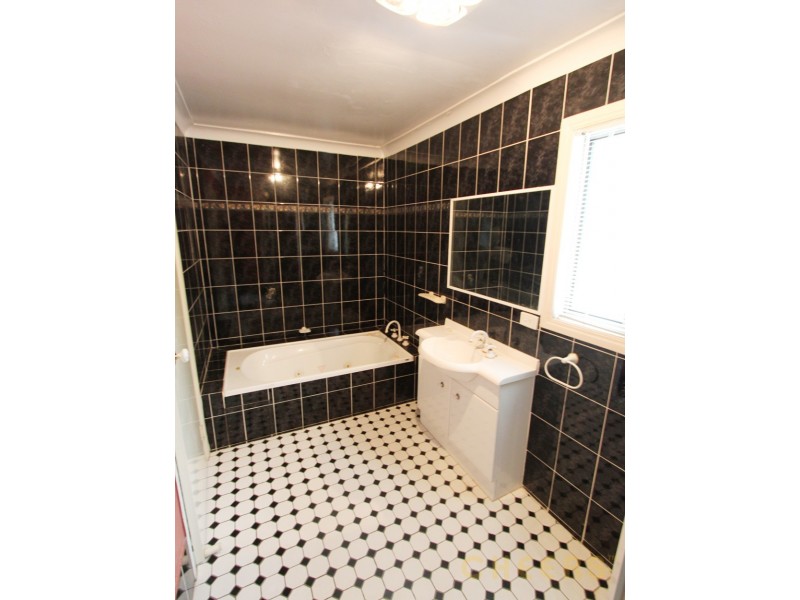 65 Millers Rd., Eight Mile Plains QLD 4113