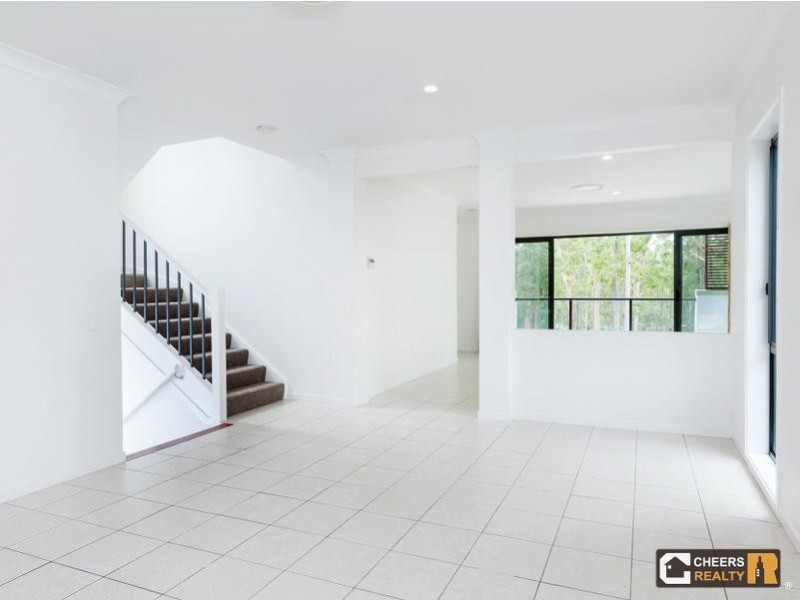 37 Greenway Circuit, Mount Ommaney QLD 4074