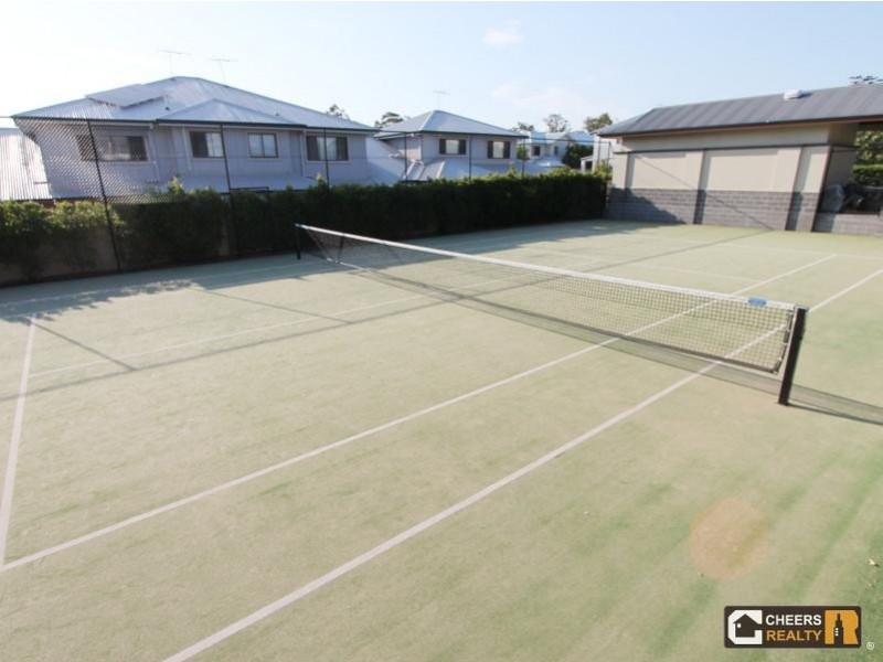 37 Greenway Circuit, Mount Ommaney QLD 4074