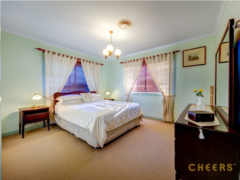 9 Trood Street, Macgregor QLD 4109