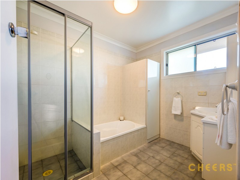 9 Trood Street, Macgregor QLD 4109