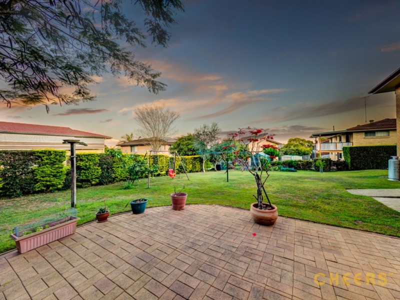 9 Trood Street, Macgregor QLD 4109