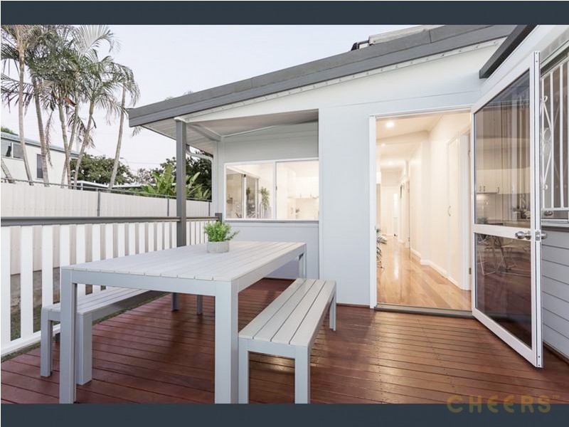 62 Broadwater Road, Mount Gravatt East QLD 4122