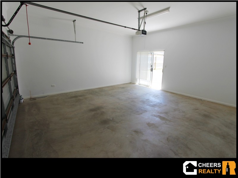 15 Broadwater Place, New Auckland QLD 4680