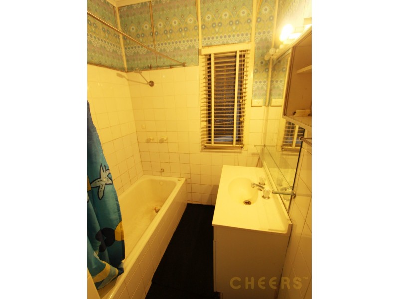 63 Fairley Street, Indooroopilly QLD 4068