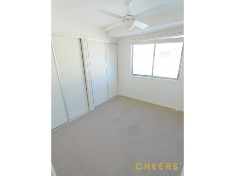 1/79 Dickenson Street, Carina QLD 4152