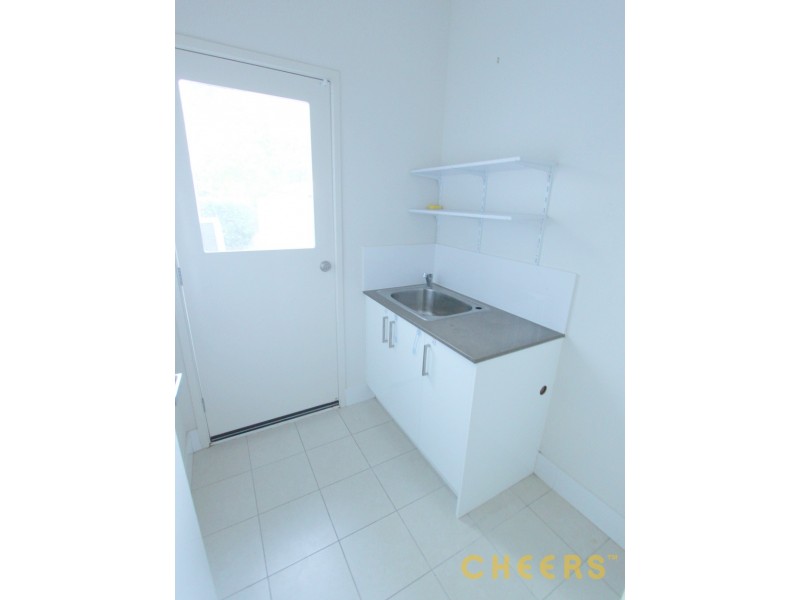 1/79 Dickenson Street, Carina QLD 4152