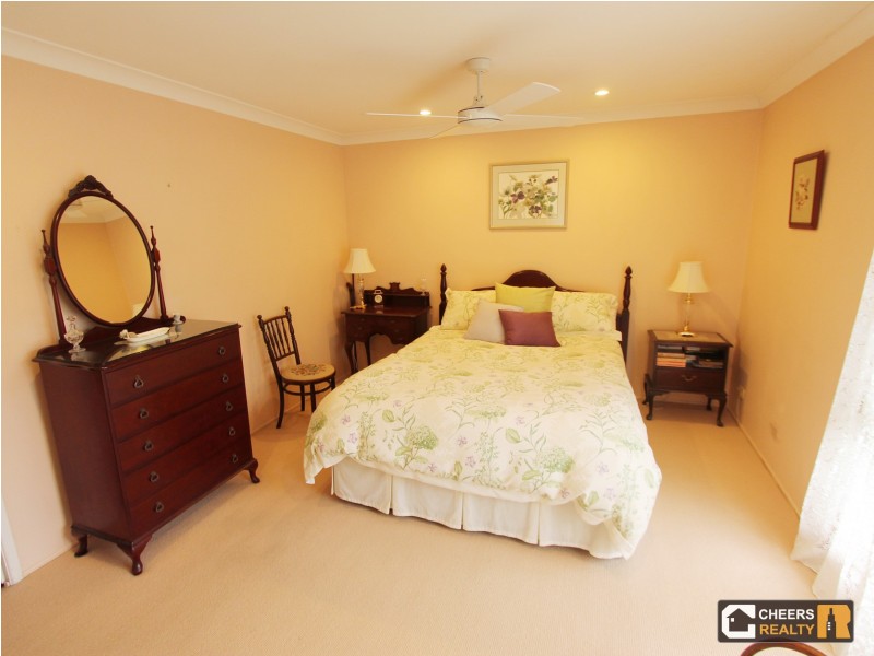 27 Norman Street, Fig Tree Pocket QLD 4069