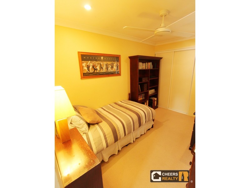 27 Norman Street, Fig Tree Pocket QLD 4069