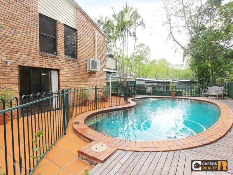 27 Norman Street, Fig Tree Pocket QLD 4069