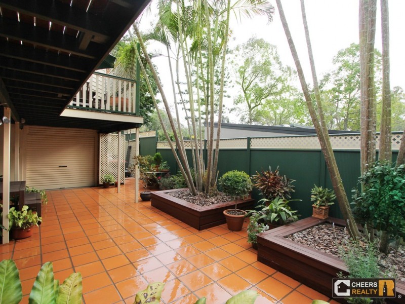 27 Norman Street, Fig Tree Pocket QLD 4069