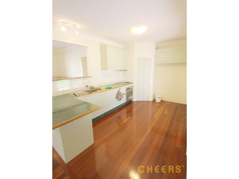 12 Greenmount Avenue, Holland Park QLD 4121