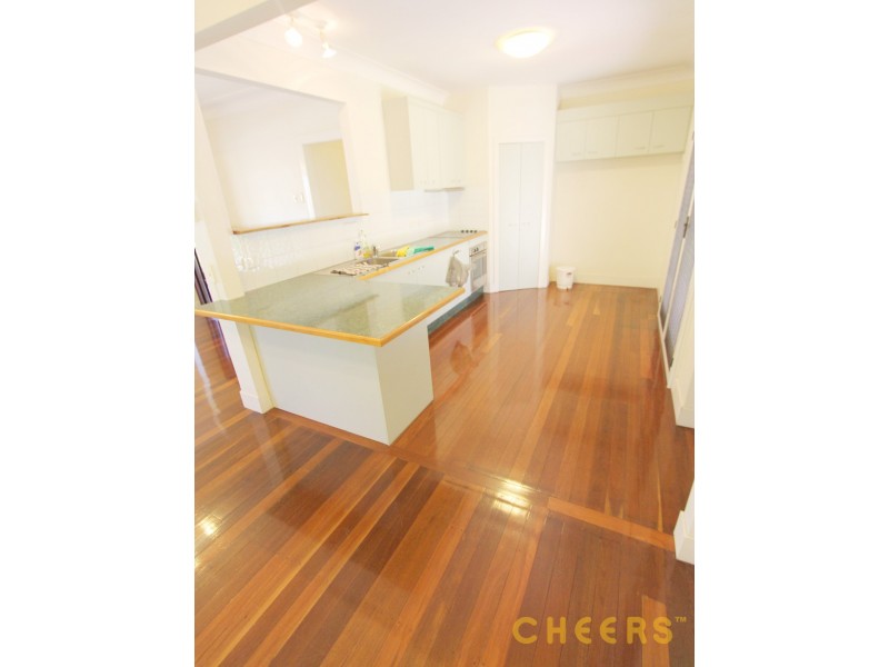 12 Greenmount Avenue, Holland Park QLD 4121