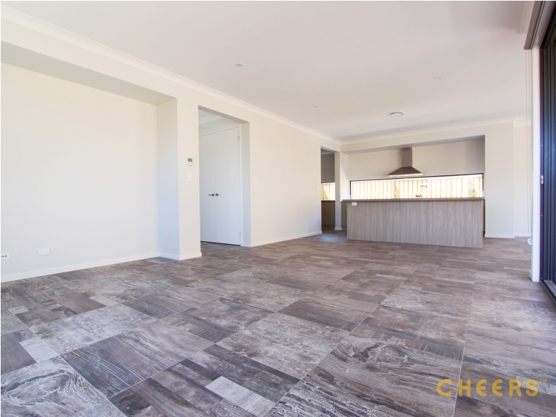 60 Lindeman Circuit, Pimpama QLD 4209