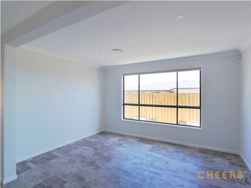 60 Lindeman Circuit, Pimpama QLD 4209