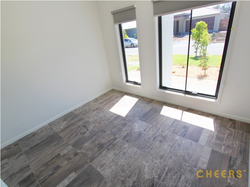 60 Lindeman Circuit, Pimpama QLD 4209