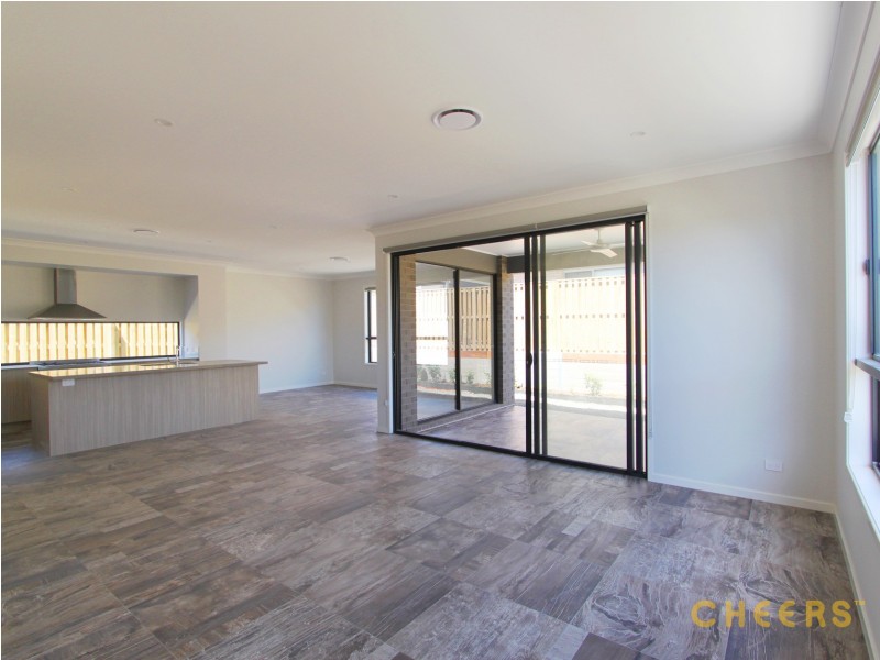 60 Lindeman Circuit, Pimpama QLD 4209