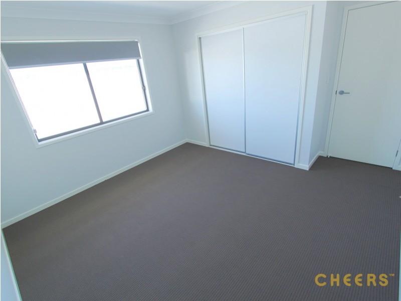 60 Lindeman Circuit, Pimpama QLD 4209