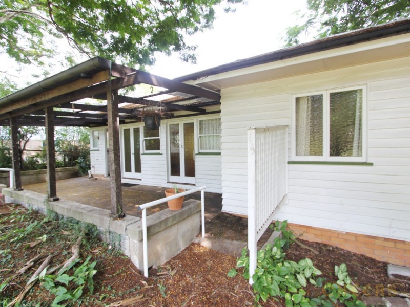 25 Alexandra Avenue, Taringa QLD 4068