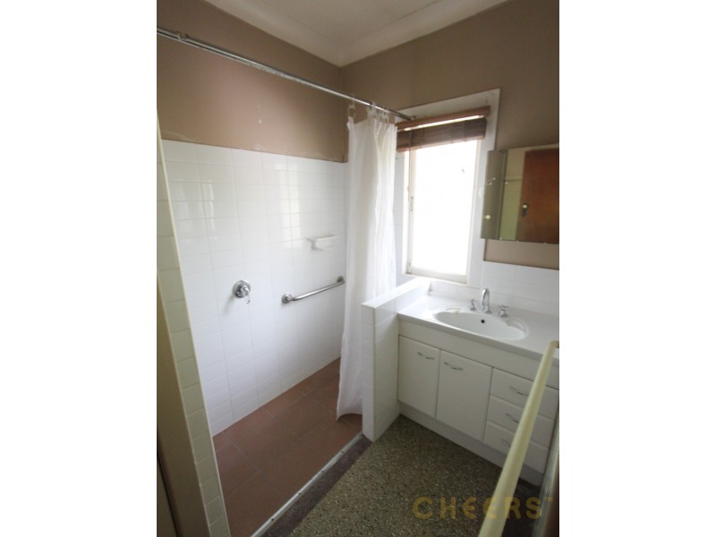 25 Alexandra Avenue, Taringa QLD 4068