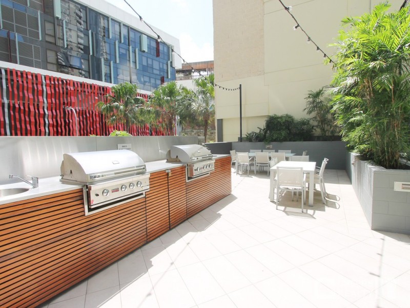 254/30 Macrossan Street, Brisbane City QLD 4000