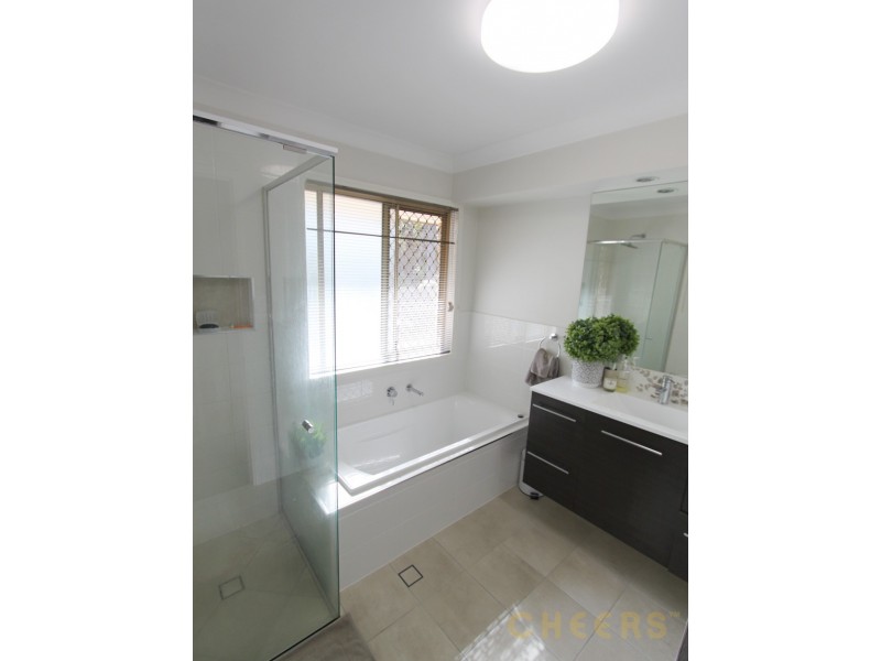 7 Parklands Street, Calamvale QLD 4116