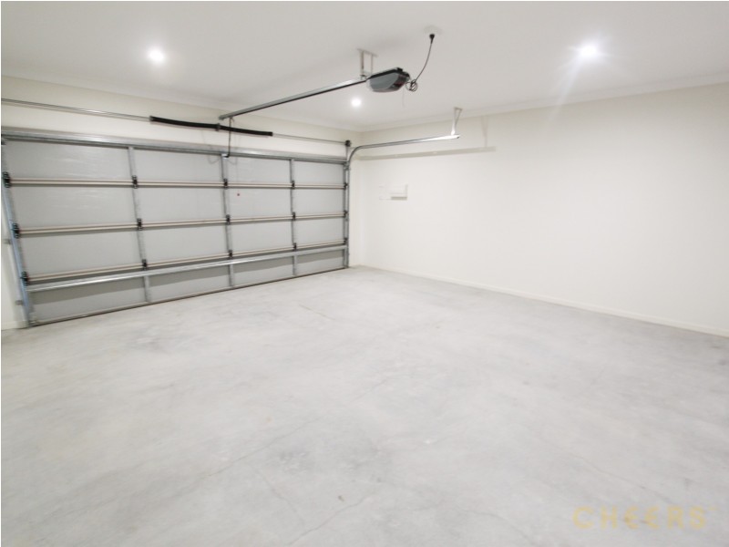 9 Miner Crescent, Pallara QLD 4110