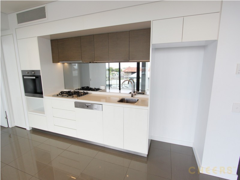 3031/37 Finnegan Street, Hamilton QLD 4007