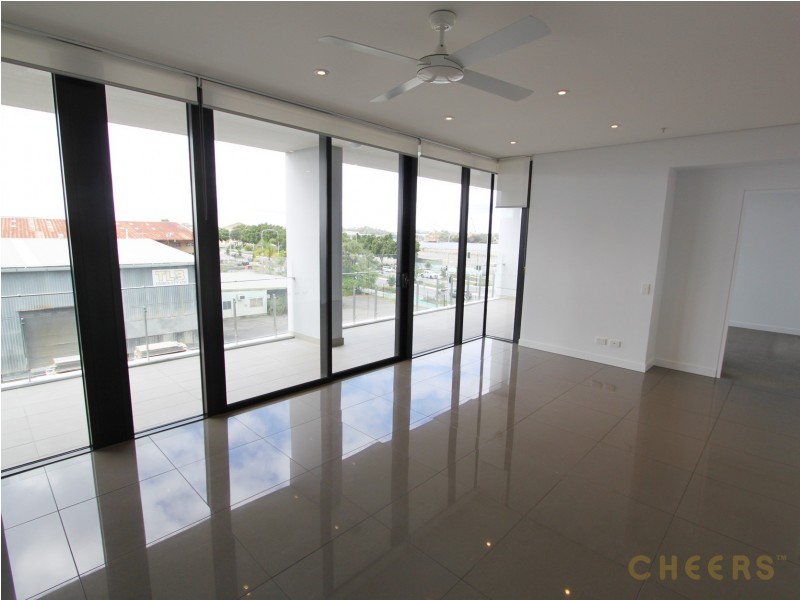 3031/37 Finnegan Street, Hamilton QLD 4007