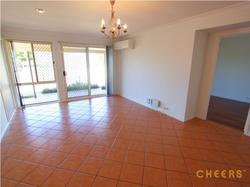 42 Orania Crescent, Calamvale QLD 4116