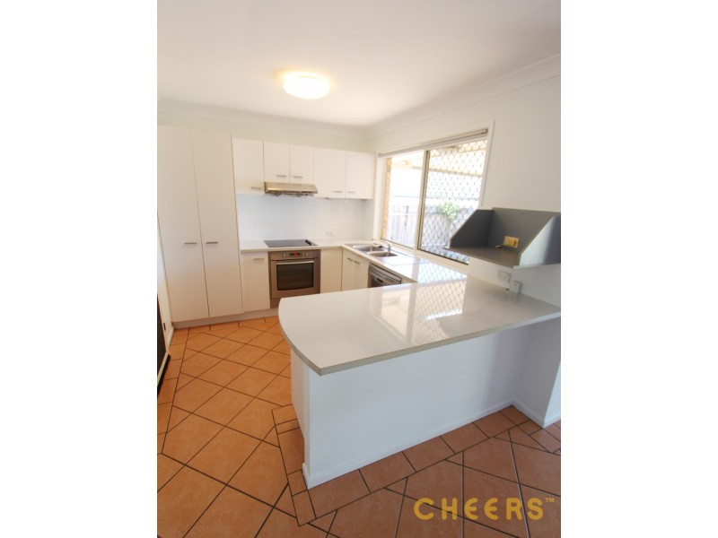 42 Orania Crescent, Calamvale QLD 4116