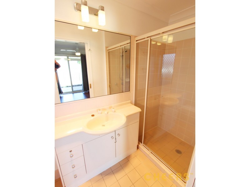 42 Orania Crescent, Calamvale QLD 4116