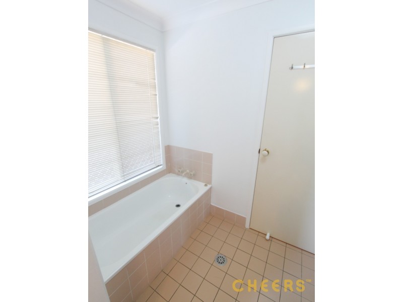 42 Orania Crescent, Calamvale QLD 4116