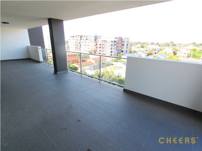 27 Charlotte Street, Chermside QLD 4032