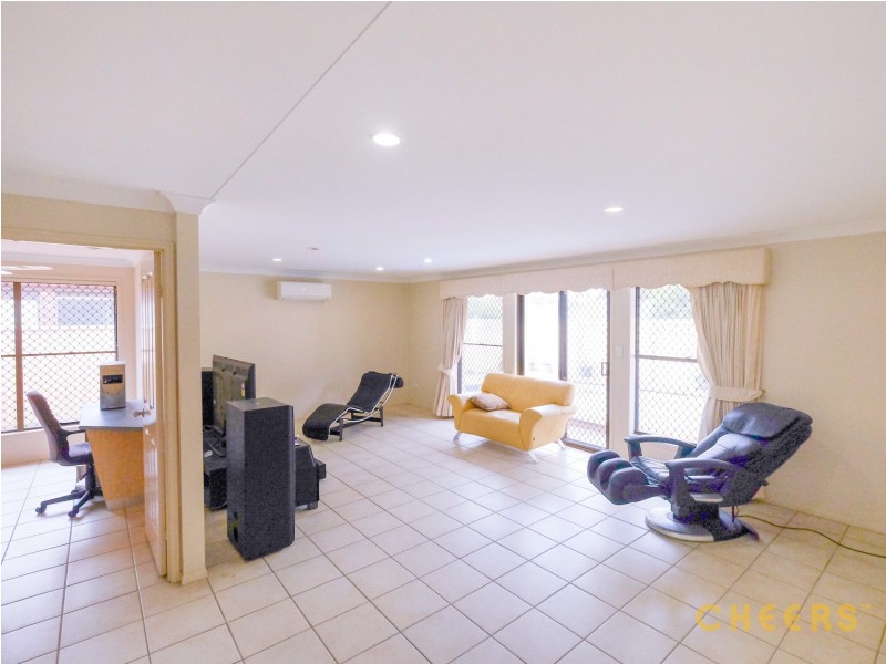 34 Faringdon Street, Robertson QLD 4109