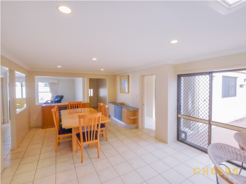 34 Faringdon Street, Robertson QLD 4109