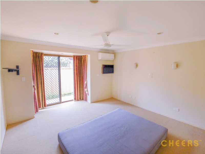 34 Faringdon Street, Robertson QLD 4109